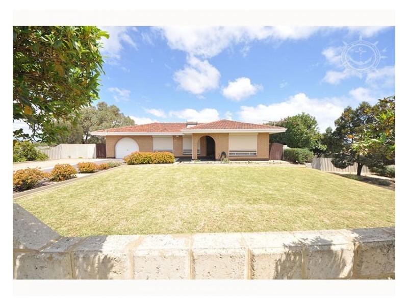 18 East Churchill Ave, Beeliar WA 6164