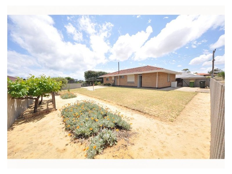 18 East Churchill Ave, Beeliar WA 6164