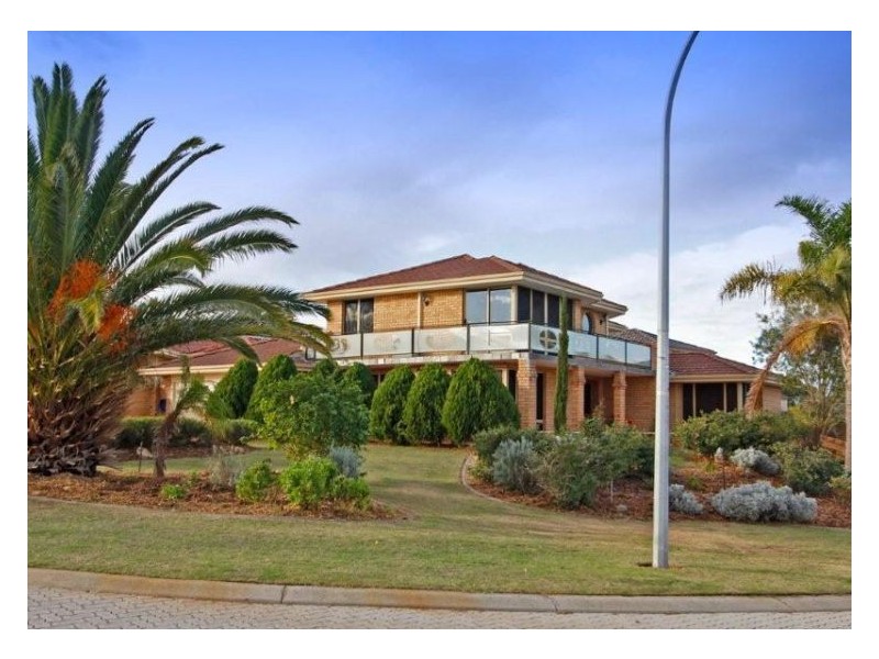 2 Korel Place, Coogee WA 6166