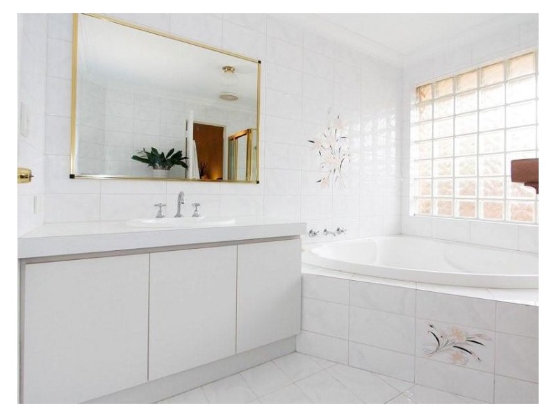 2 Korel Place, Coogee WA 6166