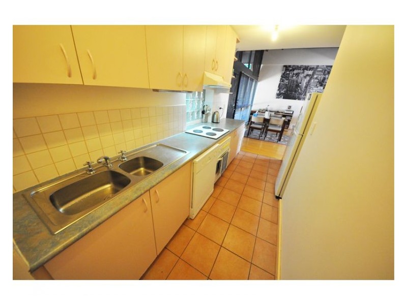 32/13 Cantonment Street, Fremantle WA 6160