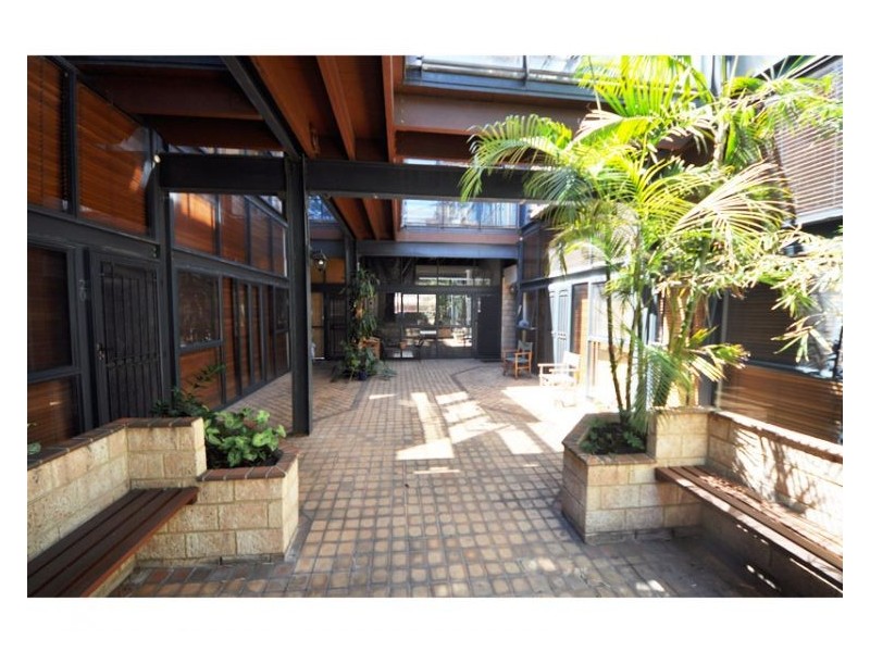 32/13 Cantonment Street, Fremantle WA 6160