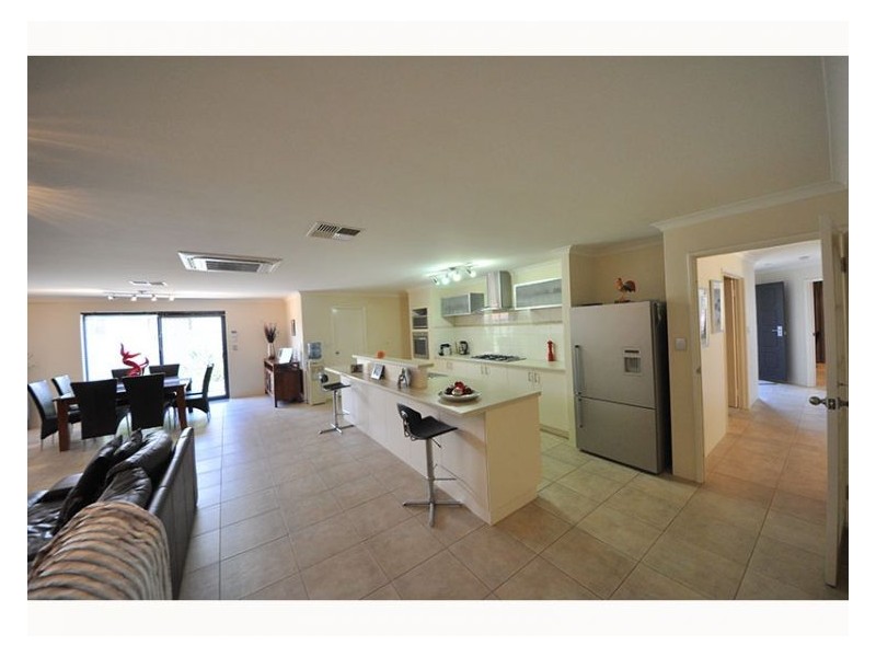 63 Concord Terrace, Atwell WA 6164