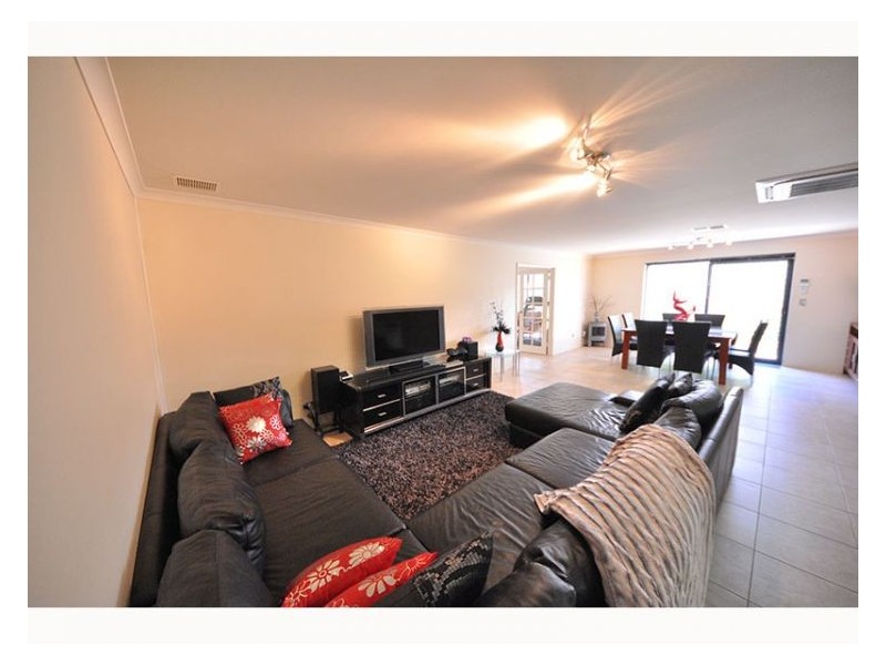 63 Concord Terrace, Atwell WA 6164