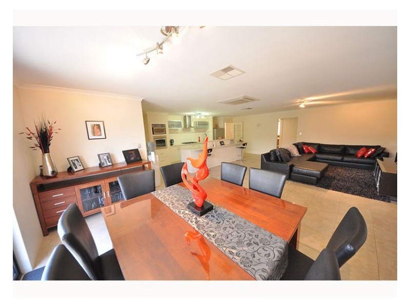 63 Concord Terrace, Atwell WA 6164