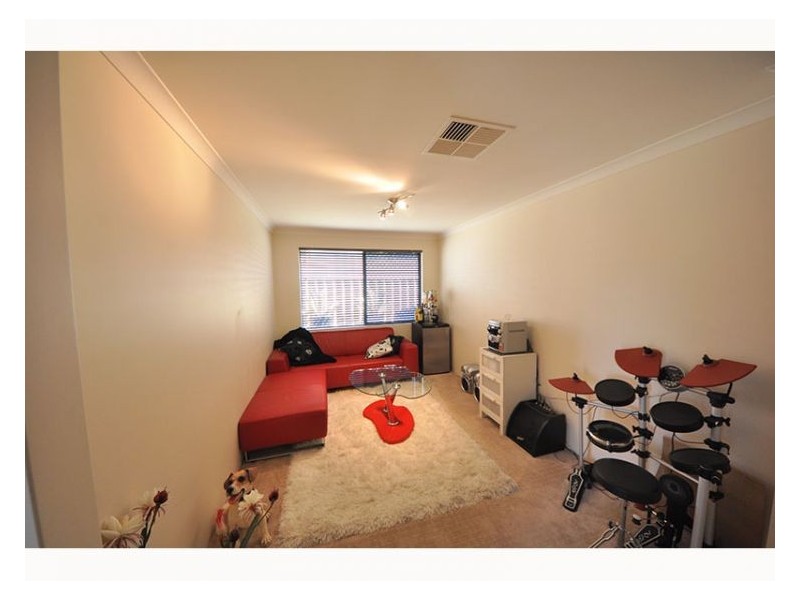 63 Concord Terrace, Atwell WA 6164