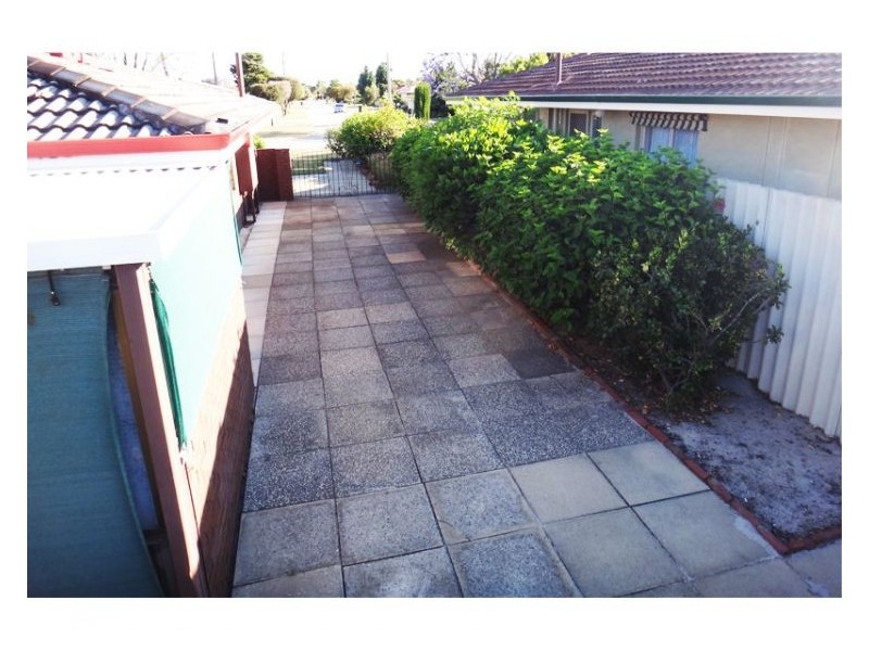 8 Silvertop Terrace, Willetton WA 6155