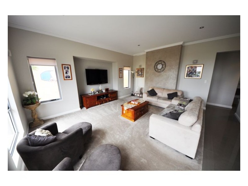 19 Black Swan Rise, Beeliar WA 6164