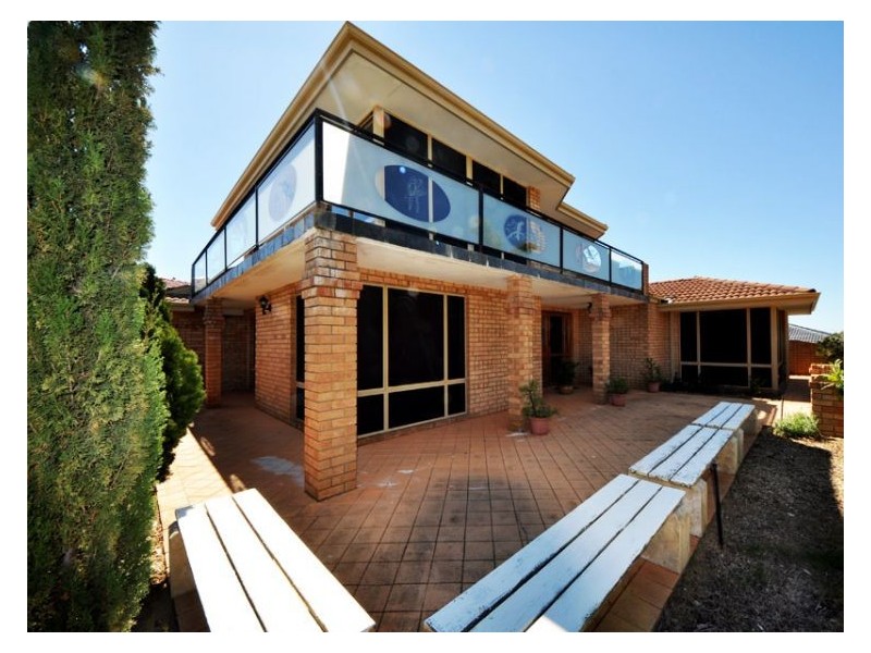 2 Korel Place, Coogee WA 6166