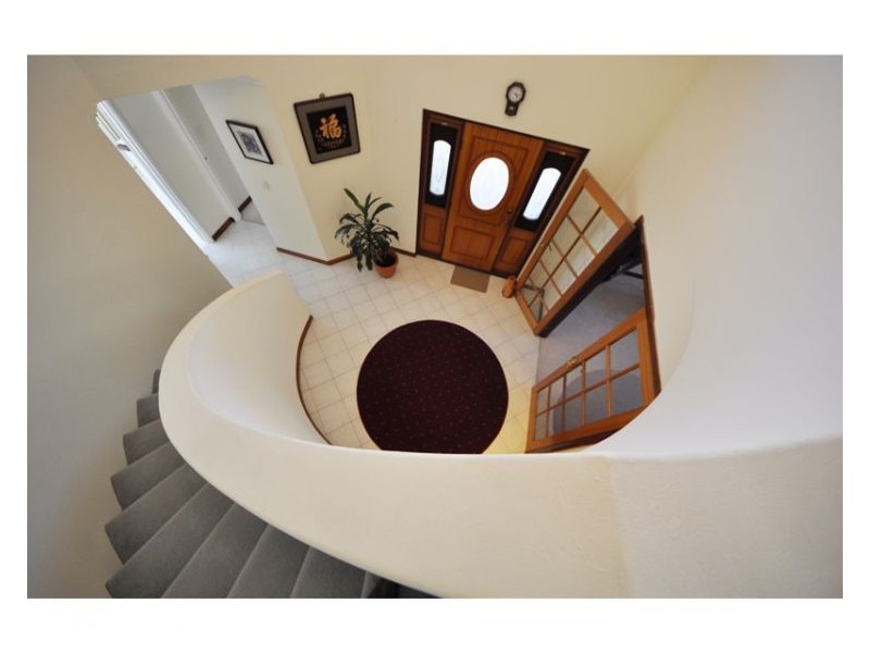 2 Korel Place, Coogee WA 6166