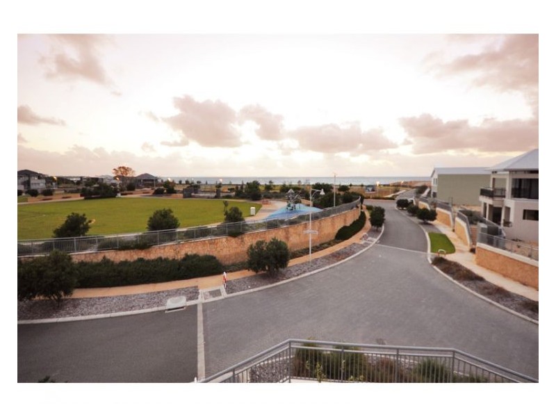 North Coogee WA 6163