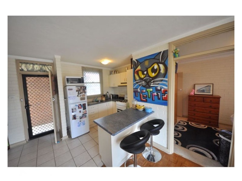 9/221 Clontarf Road, Hamilton Hill WA 6163