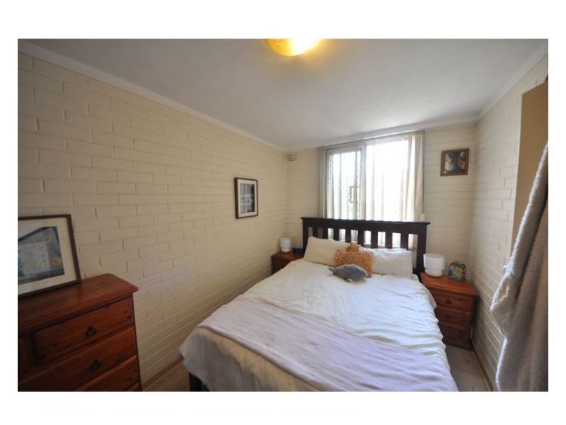 9/221 Clontarf Road, Hamilton Hill WA 6163