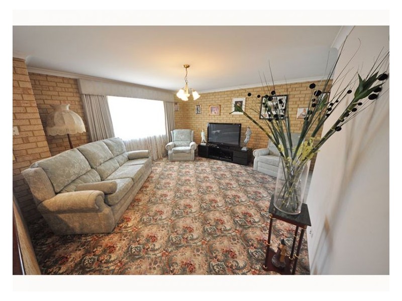 31A Lee Ave, Hilton WA 6163