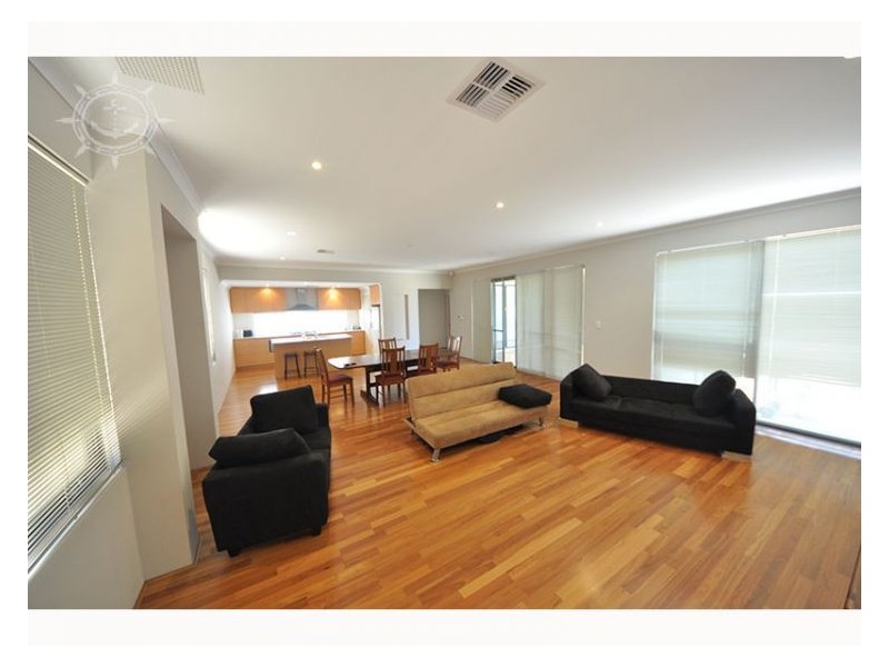 40 Bayview Tce, Yangebup WA 6164