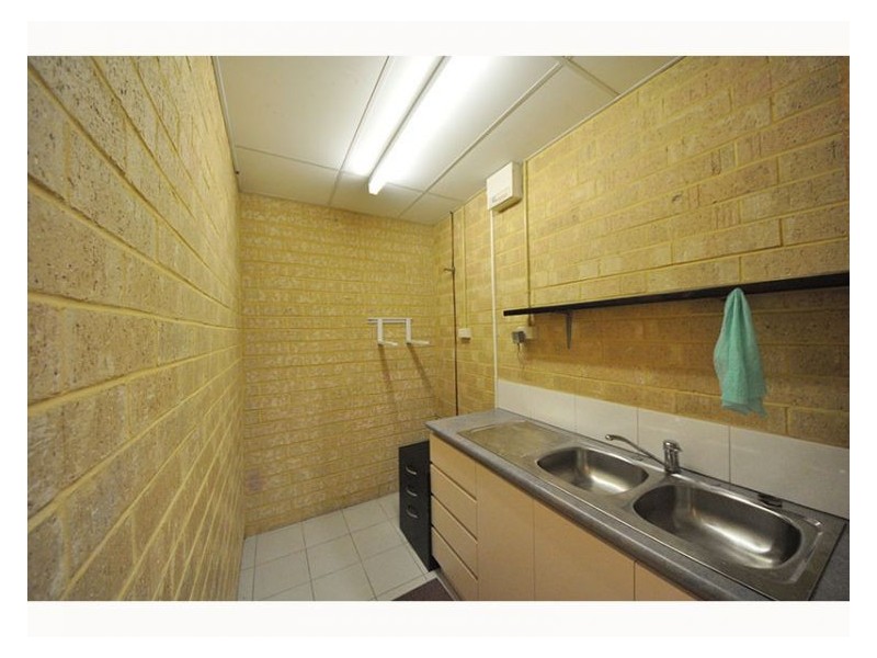 2/153 Rockingham Road, Hamilton Hill WA 6163