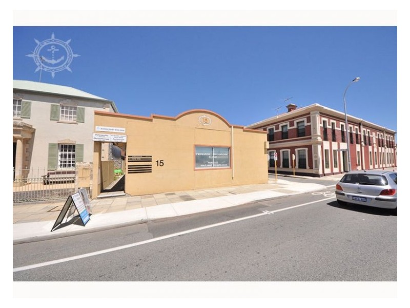 2/15 Parry Street, Fremantle WA 6160