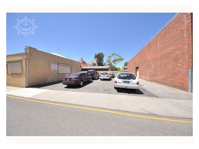 2/15 Parry Street, Fremantle WA 6160