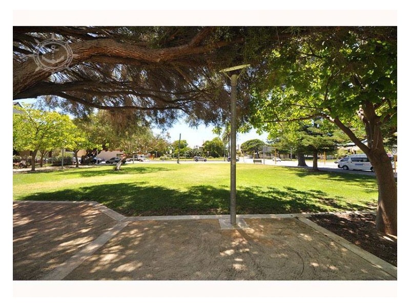 2/15 Parry Street, Fremantle WA 6160