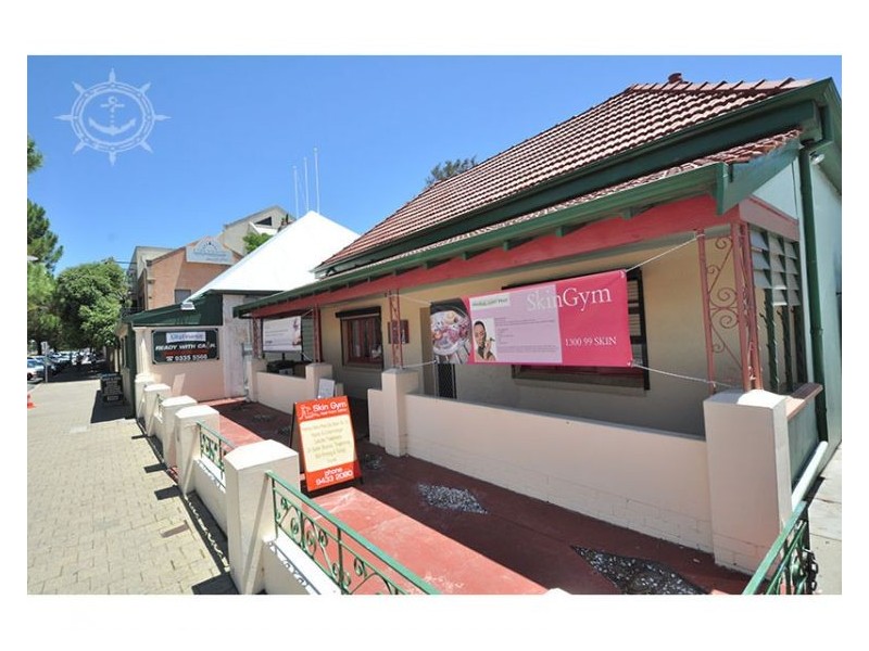 18 Essex Street, Fremantle WA 6160