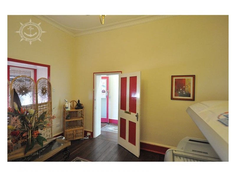 18 Essex Street, Fremantle WA 6160