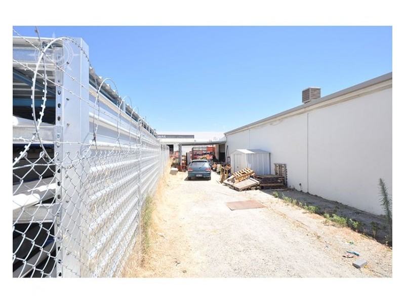 3A Nasmyth Road, Rockingham WA 6168