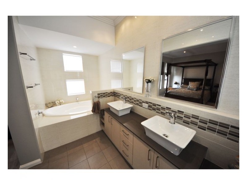 19 Black Swan Rise, Beeliar WA 6164