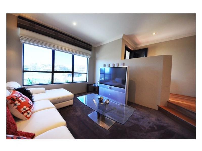 20 Leschenault Bvd, Munster WA 6166