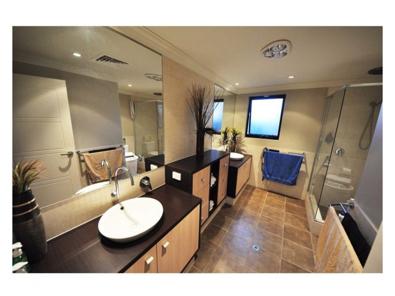 20 Leschenault Bvd, Munster WA 6166