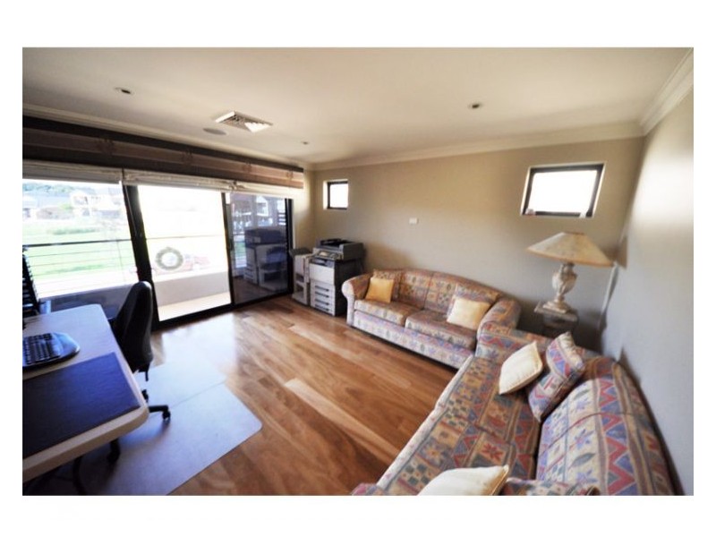 20 Leschenault Bvd, Munster WA 6166