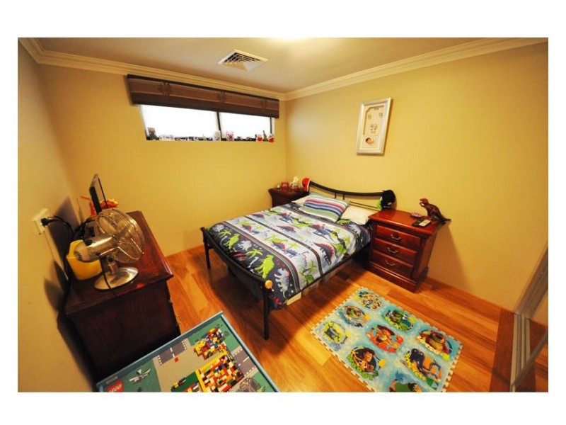 20 Leschenault Bvd, Munster WA 6166