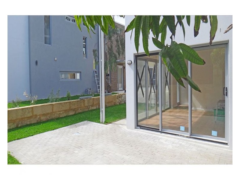 49b Daly Street, South Fremantle WA 6162