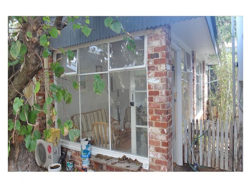 49b Daly Street, South Fremantle WA 6162