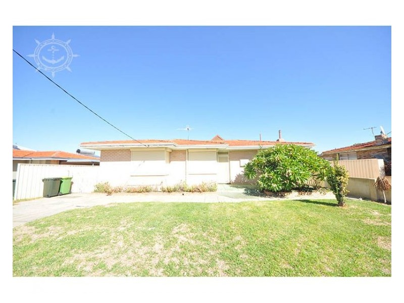 77 Gibson, Beaconsfield WA 6162