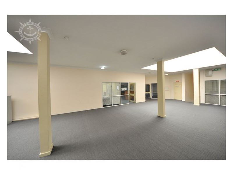 5/4 Adelaide, Fremantle WA 6160