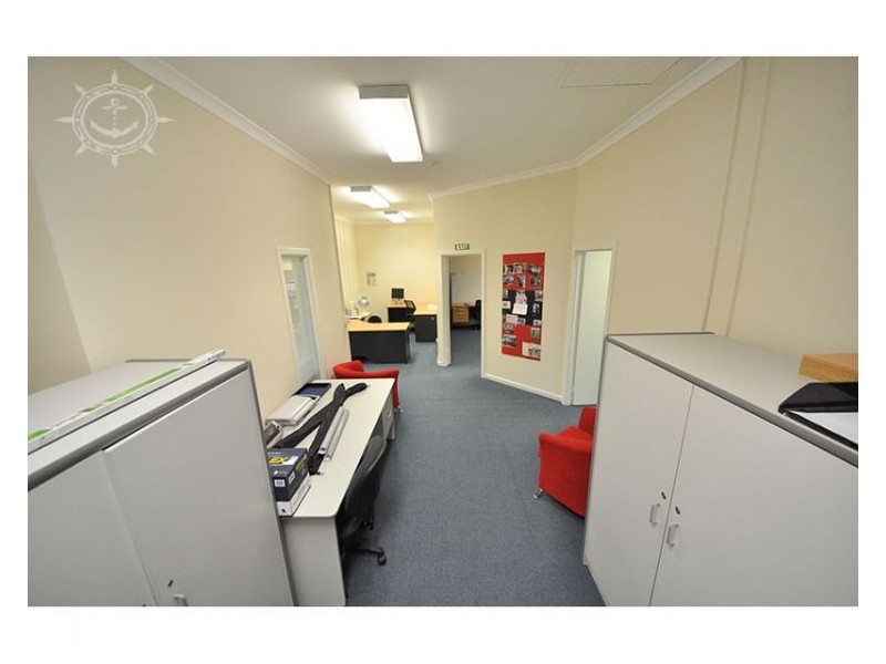 5/4 Adelaide, Fremantle WA 6160