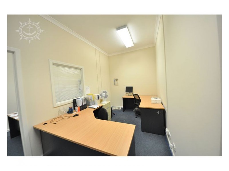 5/4 Adelaide, Fremantle WA 6160