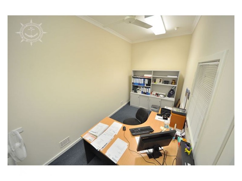 5/4 Adelaide, Fremantle WA 6160