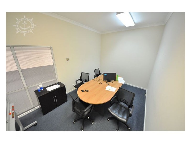 5/4 Adelaide, Fremantle WA 6160