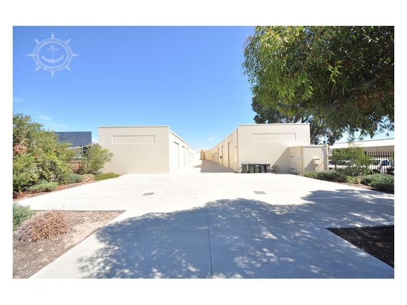 2/15 Crocker Street, Rockingham WA 6168