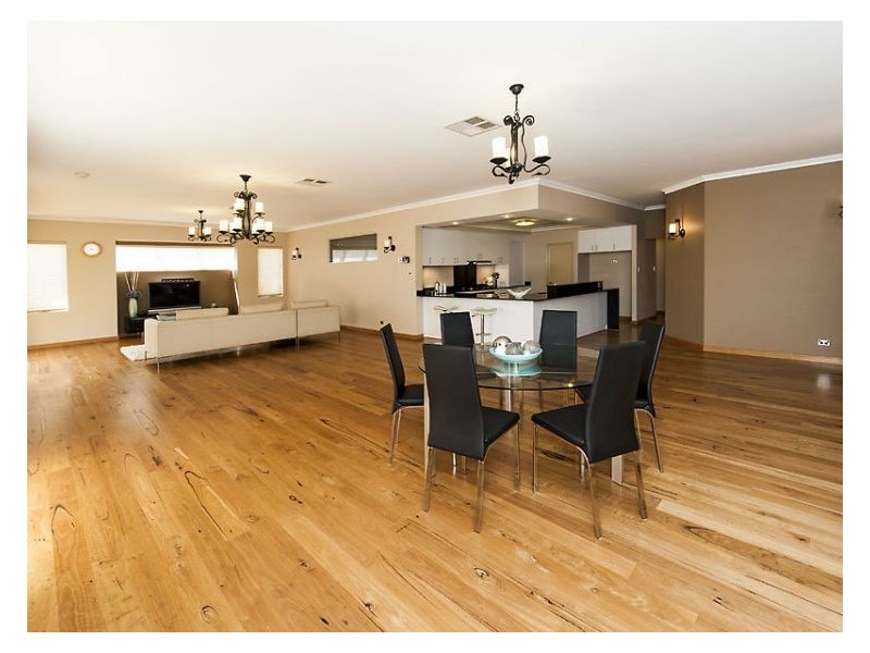 85 Gibbs, Atwell WA 6164