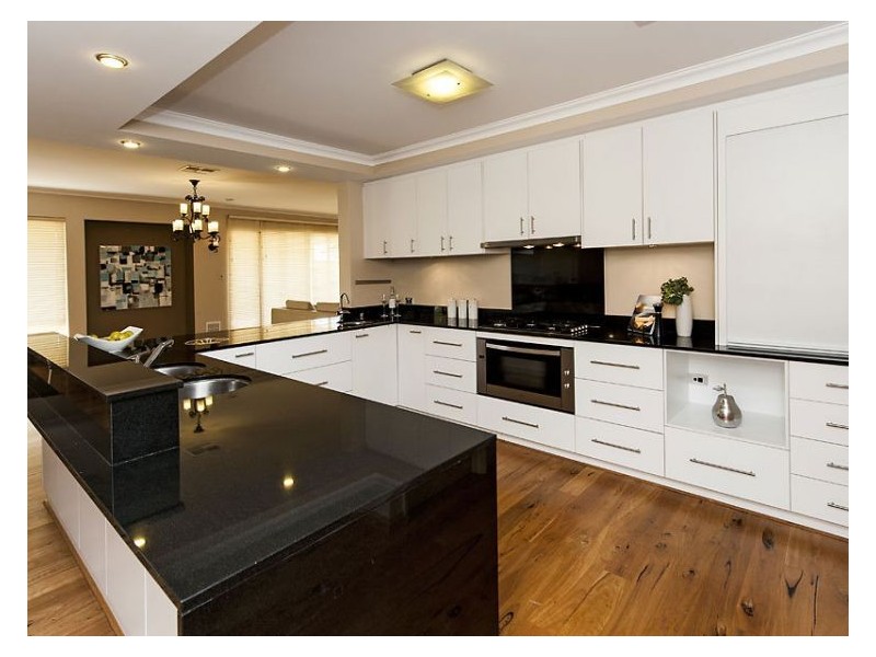 85 Gibbs, Atwell WA 6164