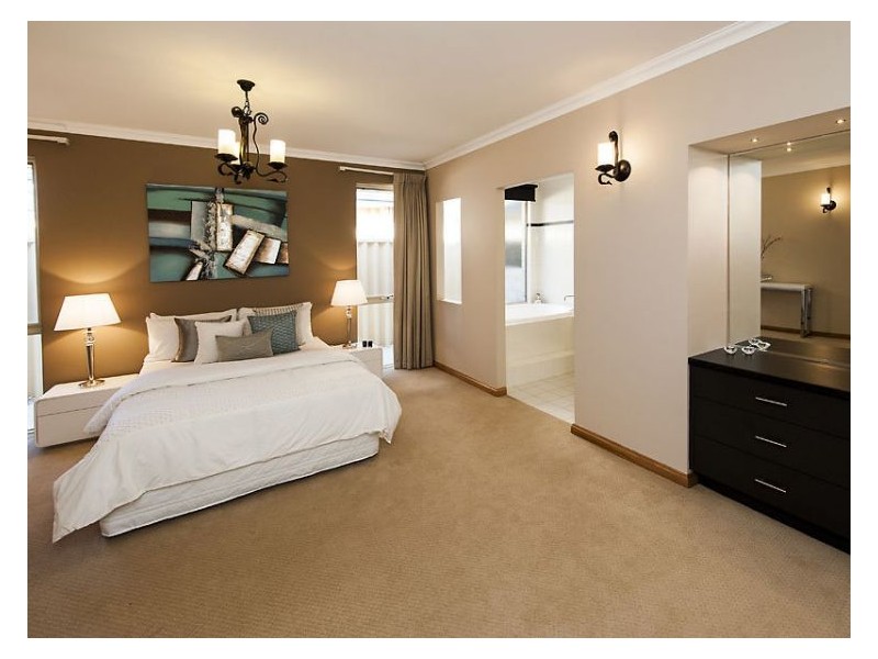 85 Gibbs, Atwell WA 6164