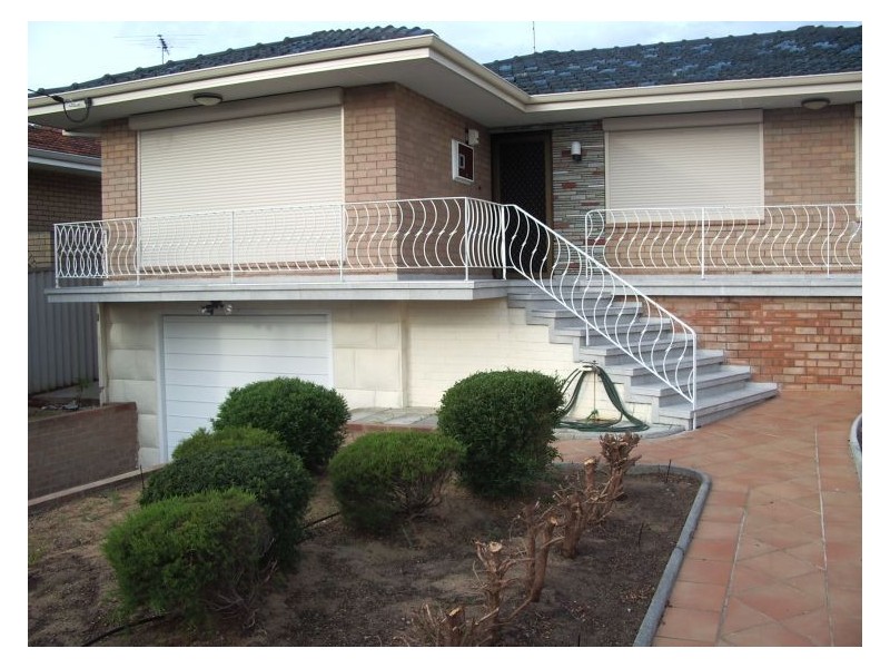 208 Rockingham Road, Hamilton Hill WA 6163