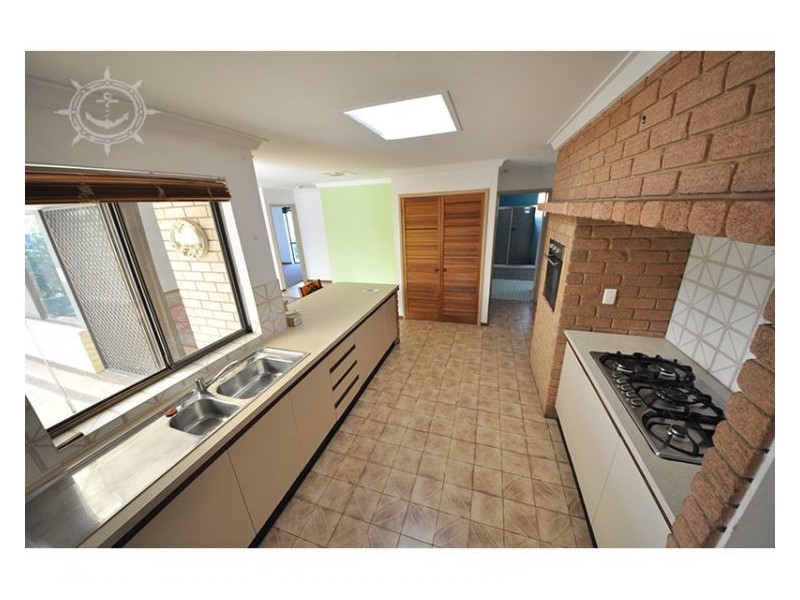 2 Leonard Way, Spearwood WA 6163