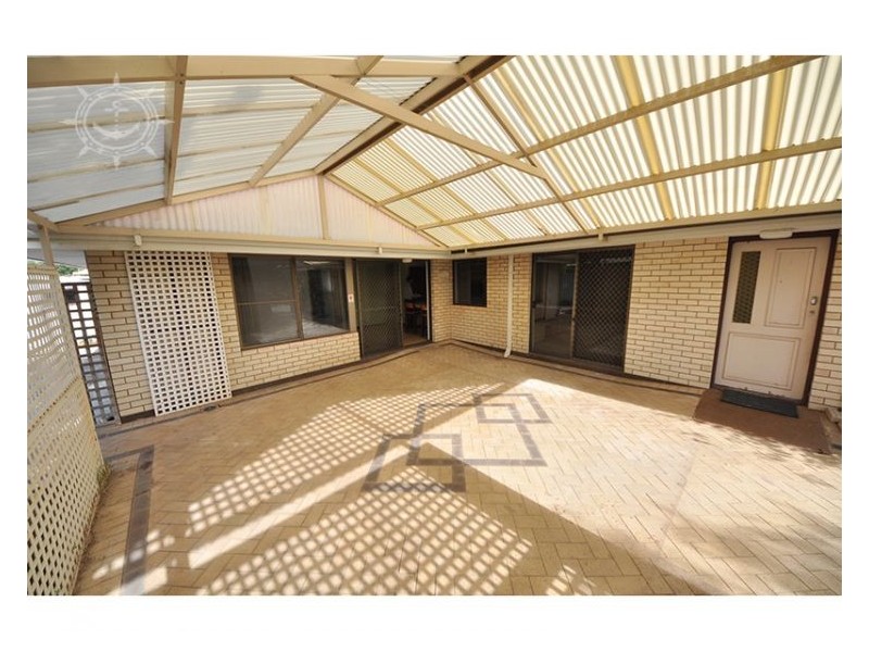 2 Leonard Way, Spearwood WA 6163