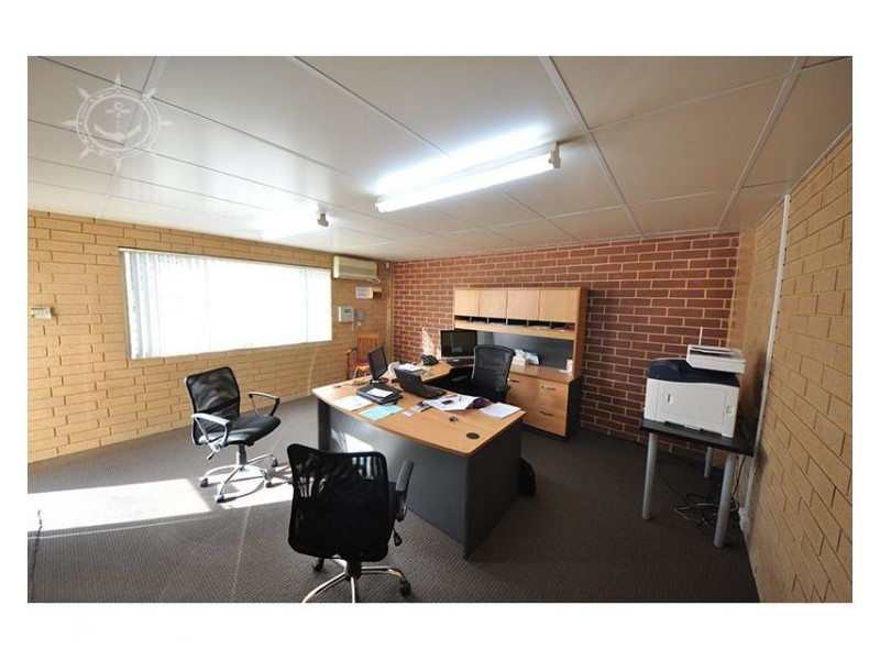 3/27 Weatherburn Way, Kardinya WA 6163