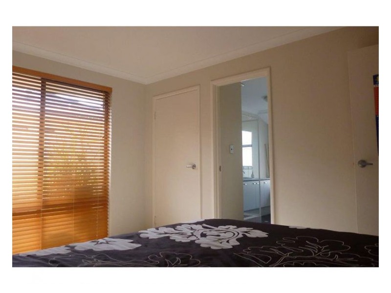 2 Greenwich Parade, Canning Vale WA 6155