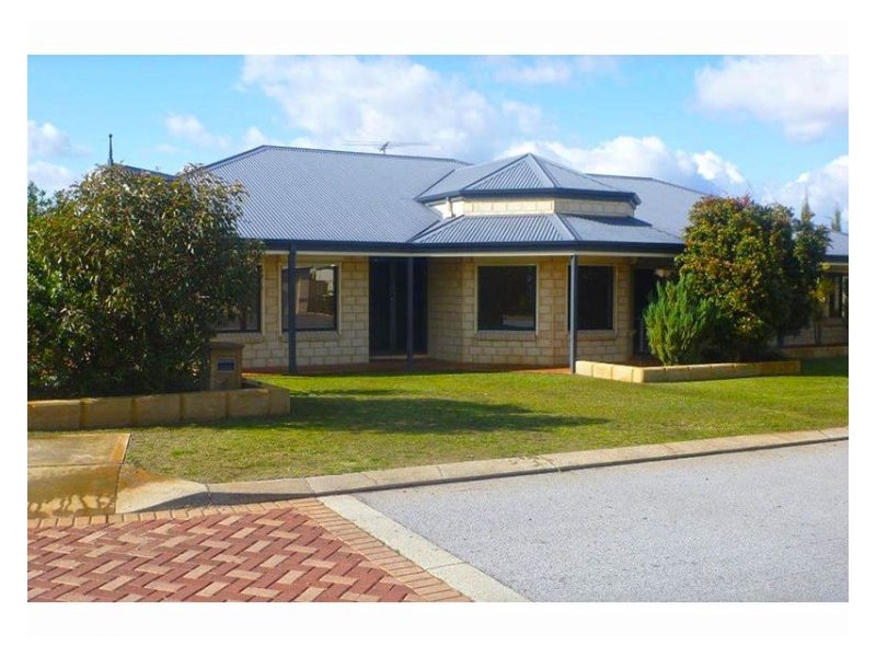 2 Greenwich Parade, Canning Vale WA 6155