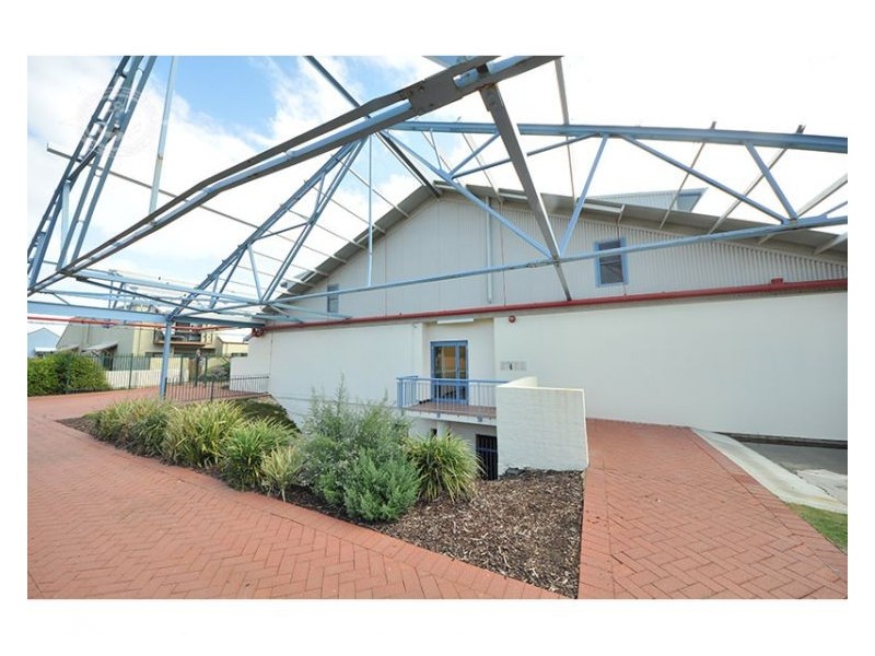 13/330 South Tce, South Fremantle WA 6162
